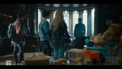Chucky_S02E02_mkv3061.jpg