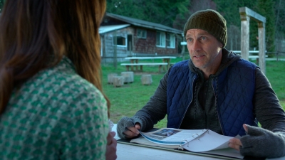 Murder_in_a_Small_Town_S01E05_mkv0673.jpg