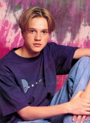 purpleshirt_28229.jpg