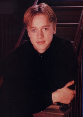 1996_284229.jpg